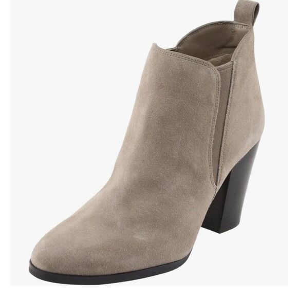 Michael Kors Brandy Chelsea Ankle Boots Womens Taupe Suede Block Heel Bootie Sz - Picture 1 of 9